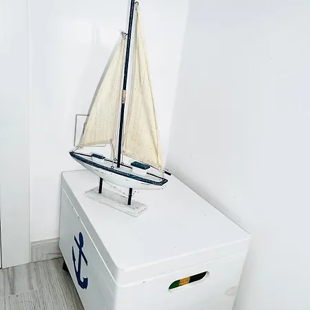 Stairs To Adriatic 50m From A Beach! Apartment Stomorska
