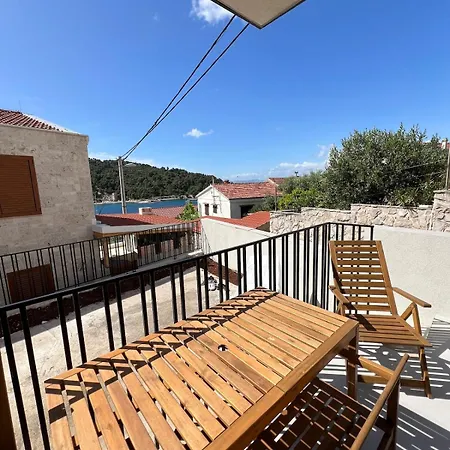 Stairs To Adriatic 50m From A Beach! Apartment