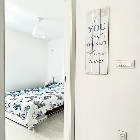 Stairs To Adriatic 50m From A Beach! Apartment