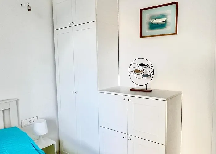 Appartamento Stairs To Adriatic 50m From A Beach! Stomorska